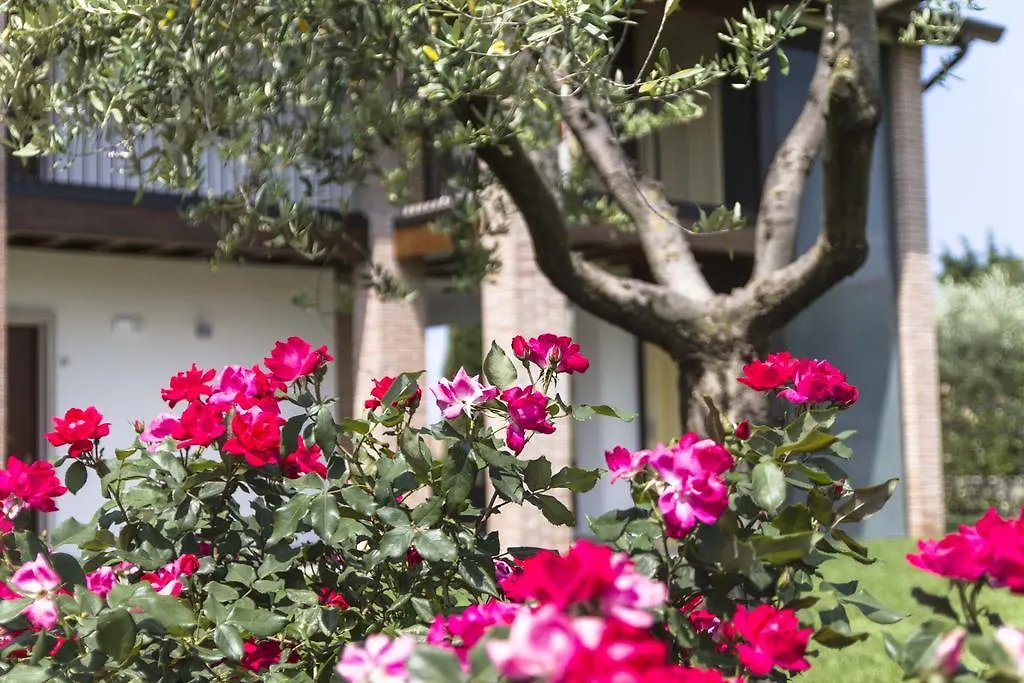 Hotel Relais Agli Olivi Λατζίζε Ιταλία