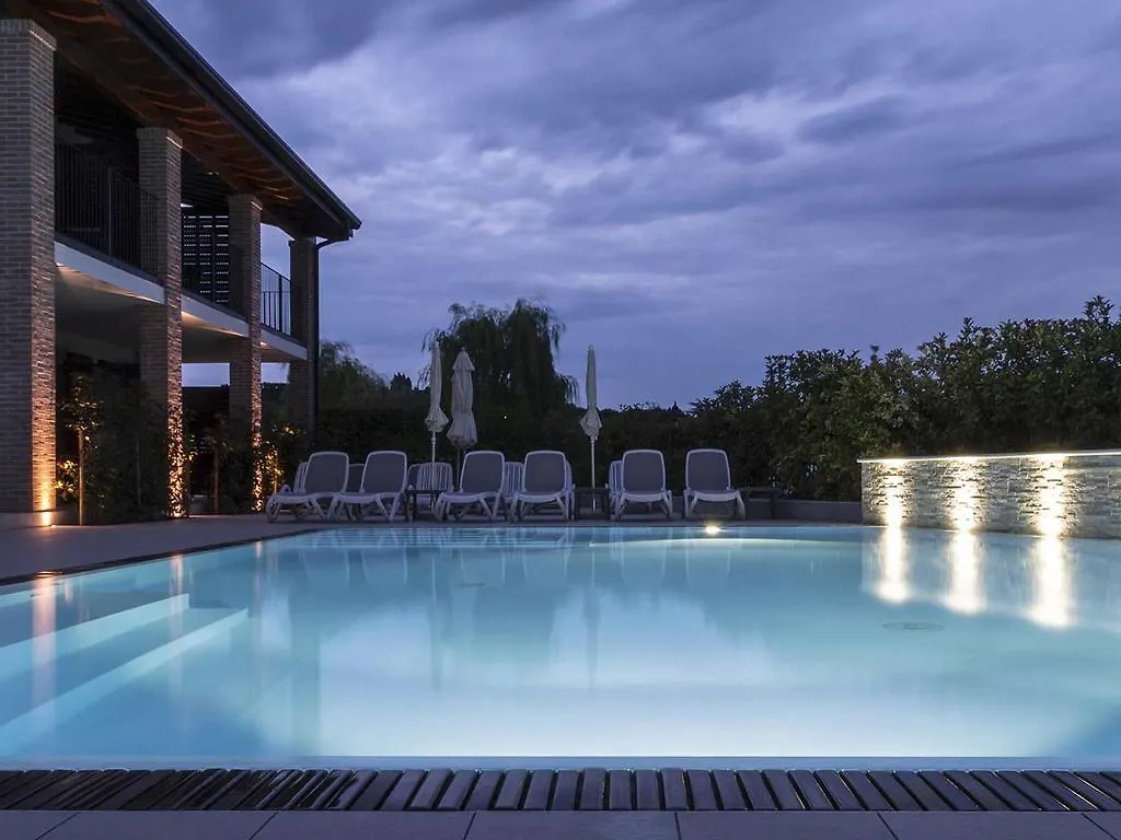 Hotel Relais Agli Olivi Λατζίζε 3*,