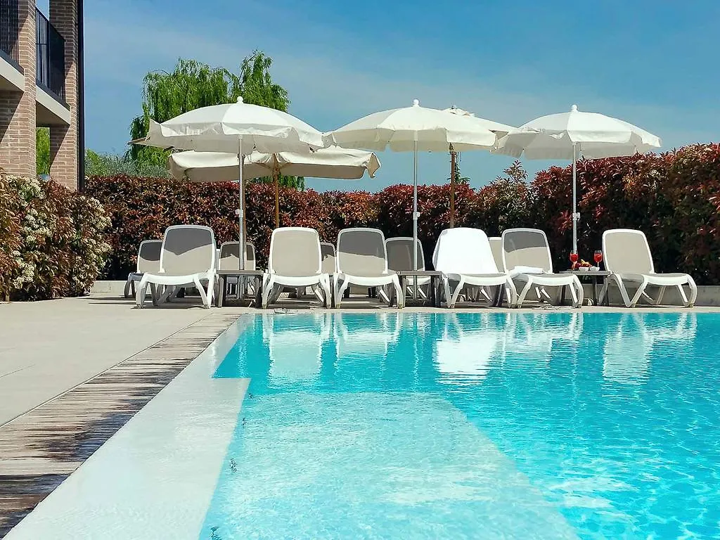 Hotel Relais Agli Olivi Lazise 3*,