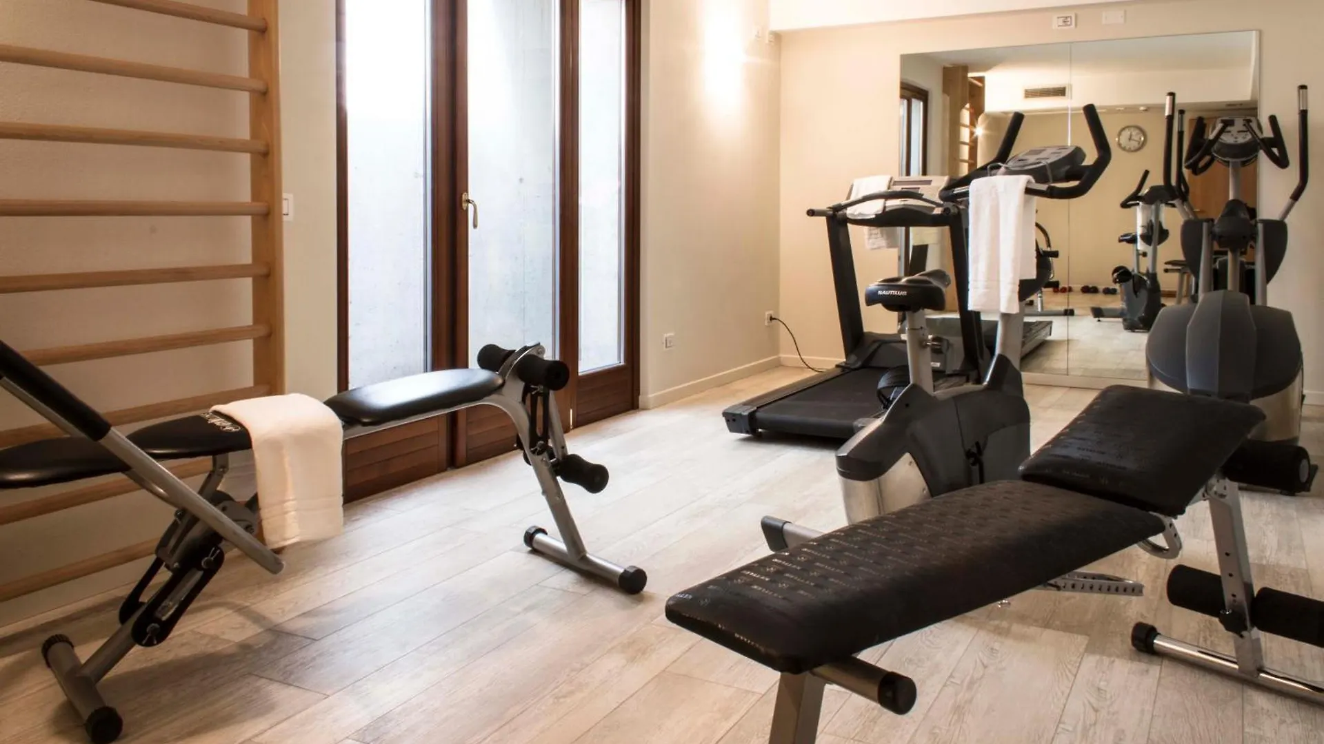 Hotel Relais Agli Olivi Lazise 3*,  Italy